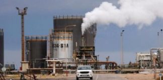 لبنان يوافق على عرض للتنقيب عن النفط والغاز بالبحر