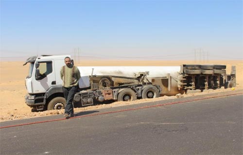 انقلاب شحنة غاز تحمل 20 طن بوتاجاز بسوهاج3-967