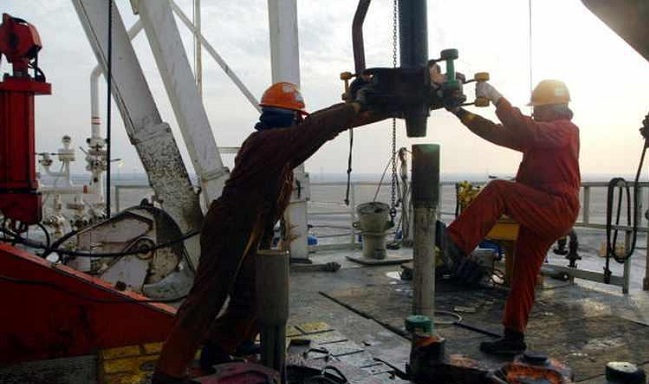 تصدير النفط الخفيف في الكويت