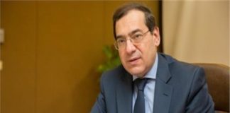 وزير البترول المصري: خطة لتطوير نشاط نقل وتوزيع الوقود