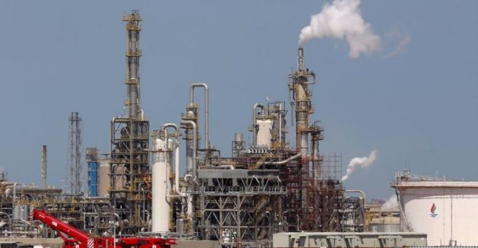 موديز: إنتاج النفط في الكويت سيبقى دون تغيير في 219