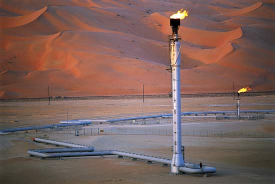 حقل الغوّا فى المملكة العربية السعودية الغوا السعودي بالمقدمة.. تعرف على أغلى 10 حقول نفطية فى العالم