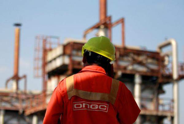 شركة هندية تبيع خام داس بعلاوة دولار للبرميل فوق أسعار دبي