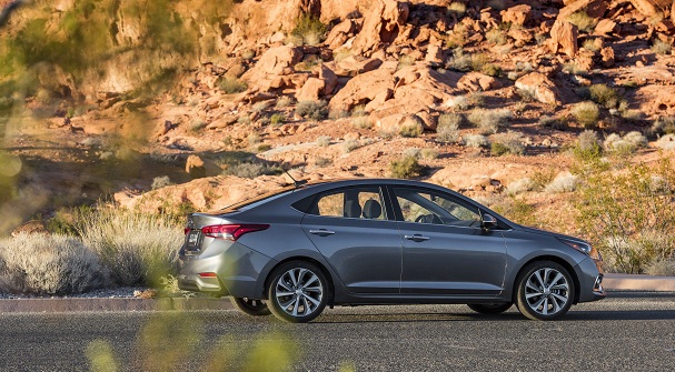 35fc94df-2020-hyundai-accent-42