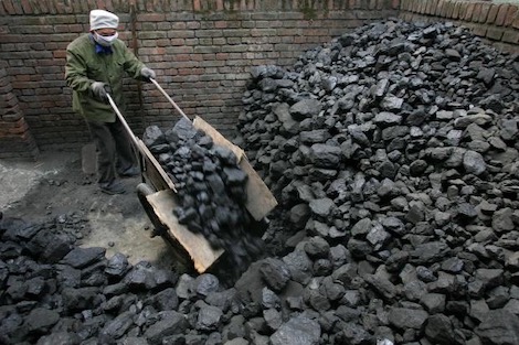Combustible_fossile_carbon_extraction_632125704
