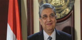 محمد شاكر عن استمراره في منصبه: أنا أى مكان هتحط فيه هشتغل وتحت أمر مصر