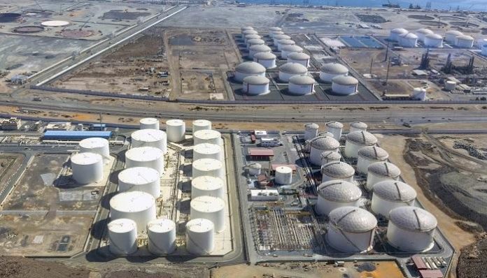 140-003811-fujairah-global-oil-metric-tons_700x400