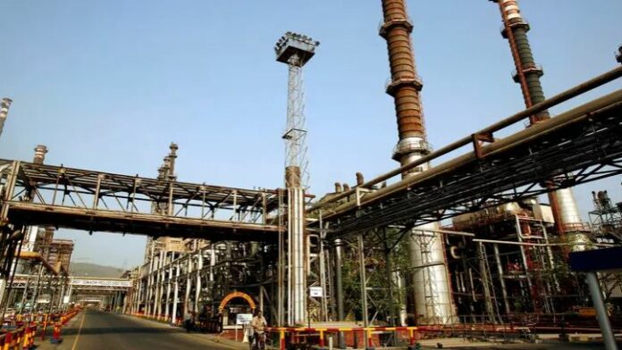 تراجع واردات الهند من النفط الخام إلى 9.6%